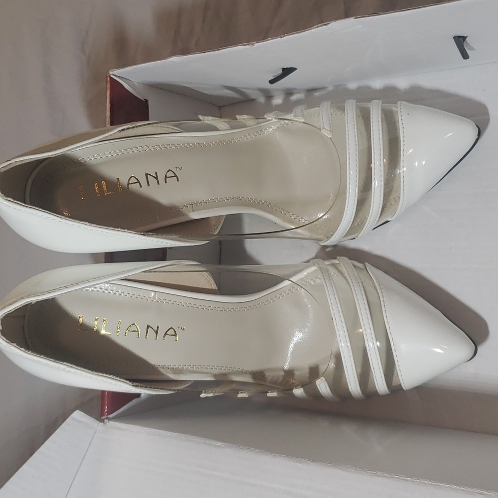 Liliana pumps